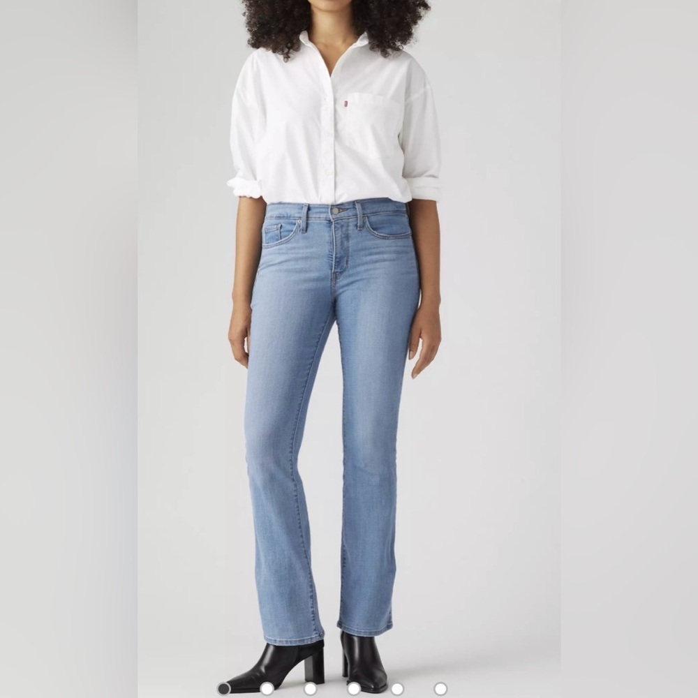 Shaping Bootcut Jeans